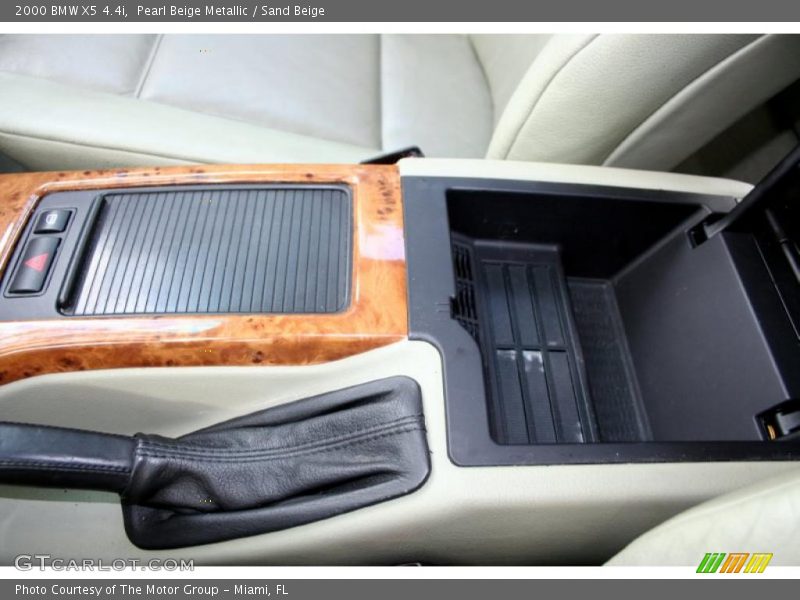 Pearl Beige Metallic / Sand Beige 2000 BMW X5 4.4i