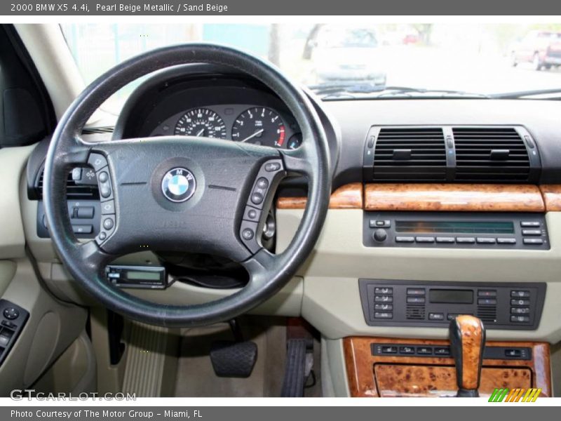 Pearl Beige Metallic / Sand Beige 2000 BMW X5 4.4i