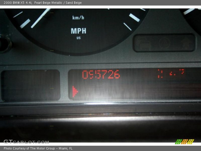 Pearl Beige Metallic / Sand Beige 2000 BMW X5 4.4i