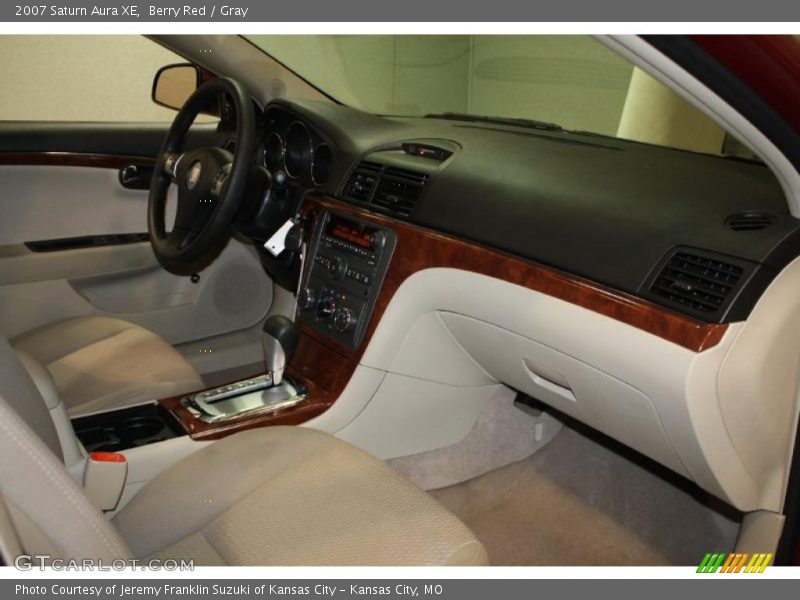 Berry Red / Gray 2007 Saturn Aura XE