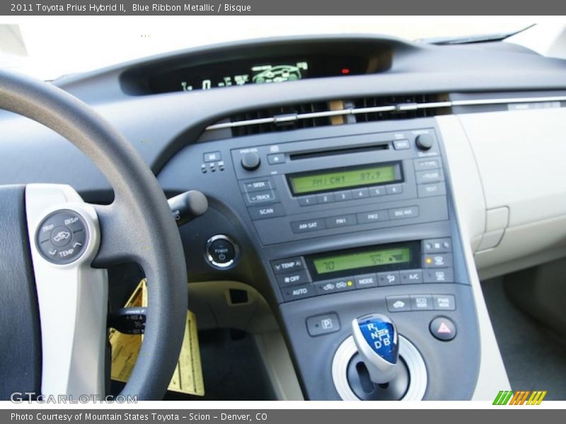 Controls of 2011 Prius Hybrid II