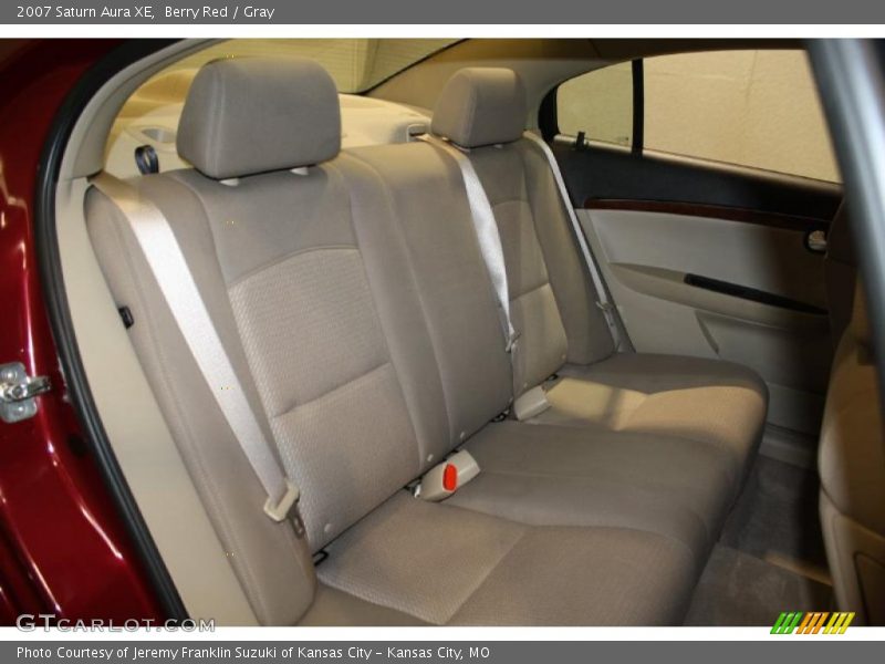 Berry Red / Gray 2007 Saturn Aura XE