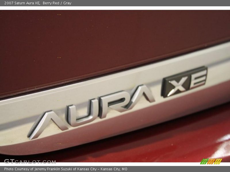Berry Red / Gray 2007 Saturn Aura XE