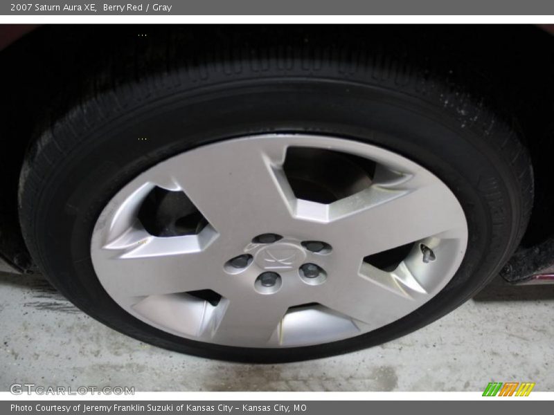 Berry Red / Gray 2007 Saturn Aura XE