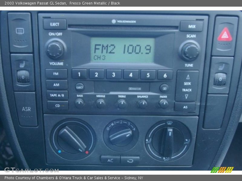 Fresco Green Metallic / Black 2003 Volkswagen Passat GL Sedan