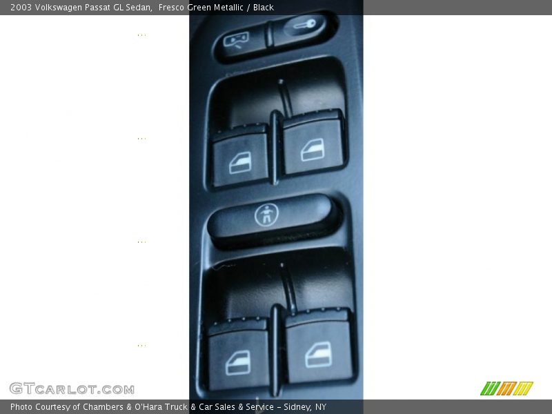 Fresco Green Metallic / Black 2003 Volkswagen Passat GL Sedan
