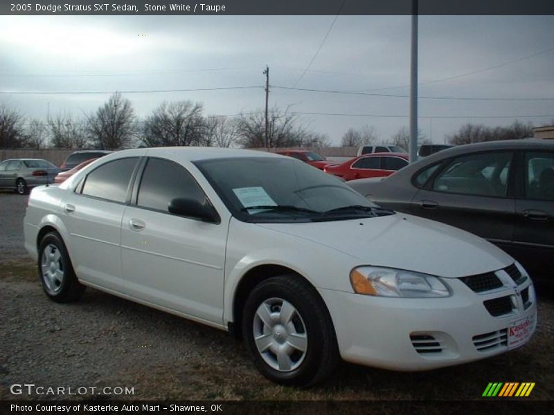 Stone White / Taupe 2005 Dodge Stratus SXT Sedan
