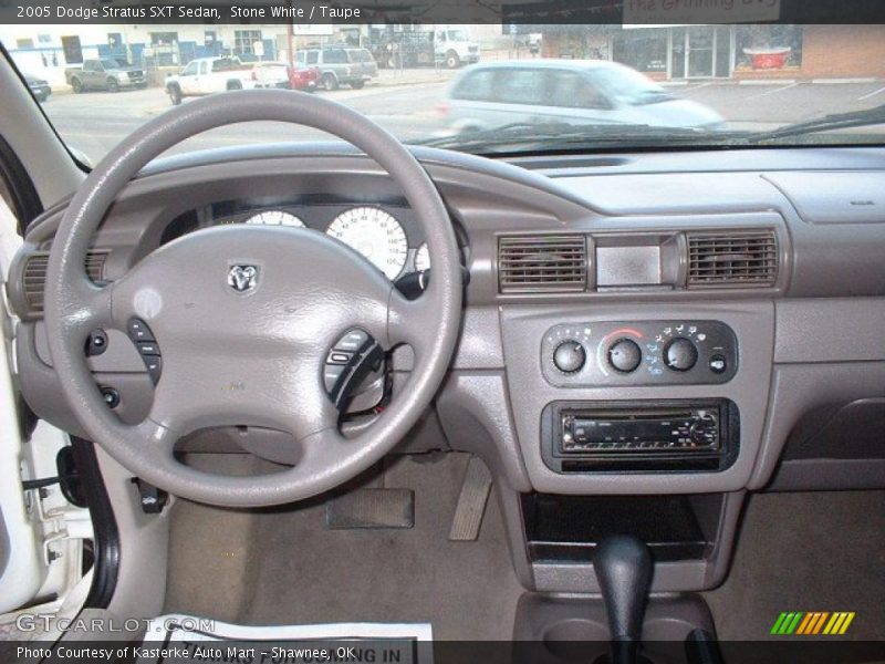 Stone White / Taupe 2005 Dodge Stratus SXT Sedan