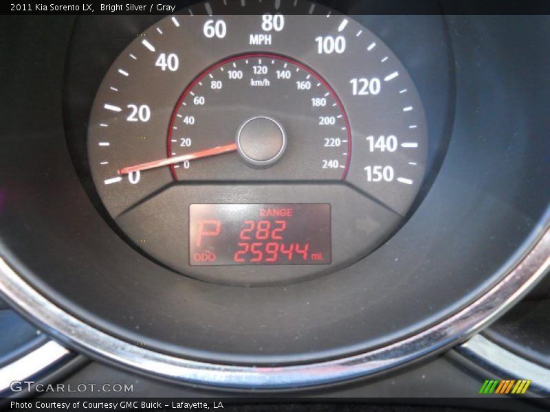 Bright Silver / Gray 2011 Kia Sorento LX