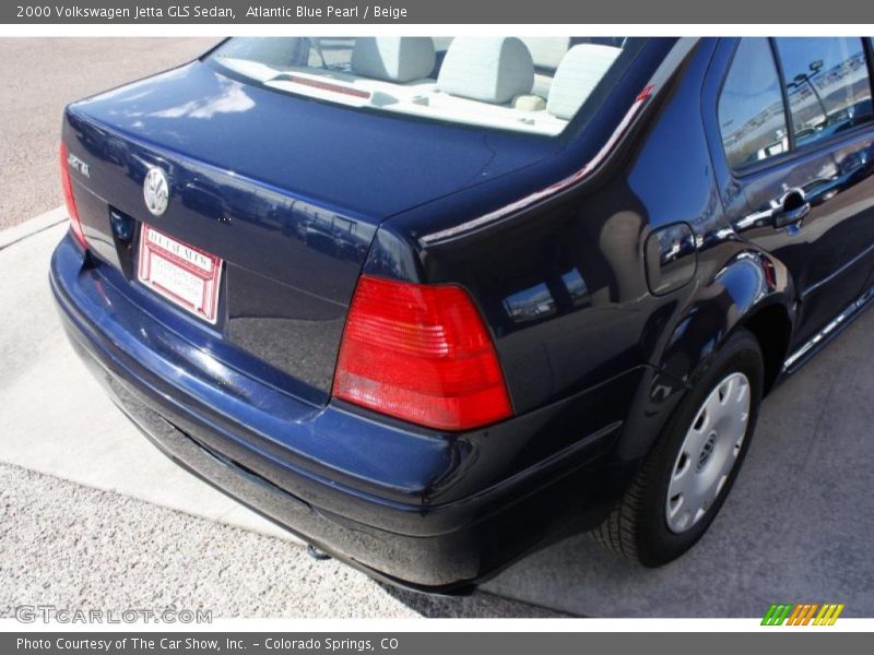 Atlantic Blue Pearl / Beige 2000 Volkswagen Jetta GLS Sedan