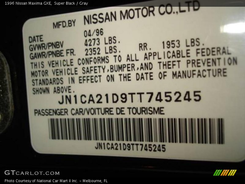 Super Black / Gray 1996 Nissan Maxima GXE