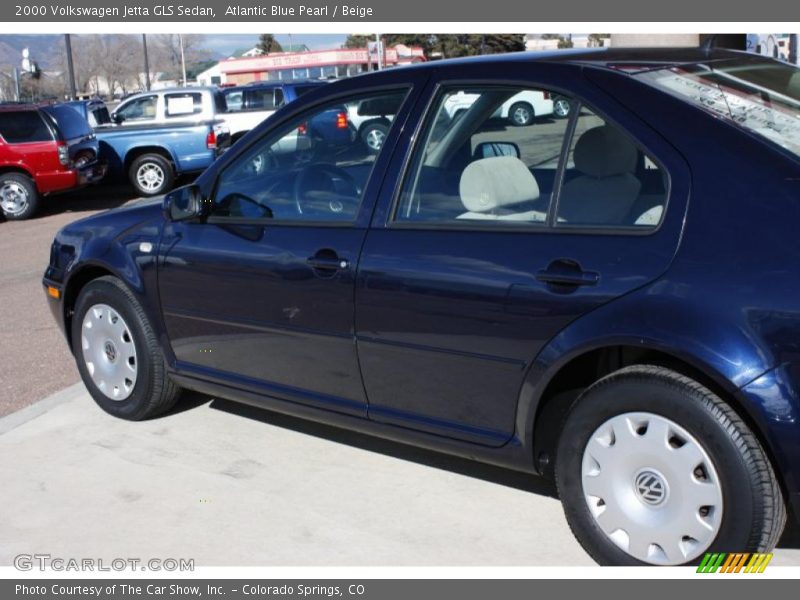 Atlantic Blue Pearl / Beige 2000 Volkswagen Jetta GLS Sedan