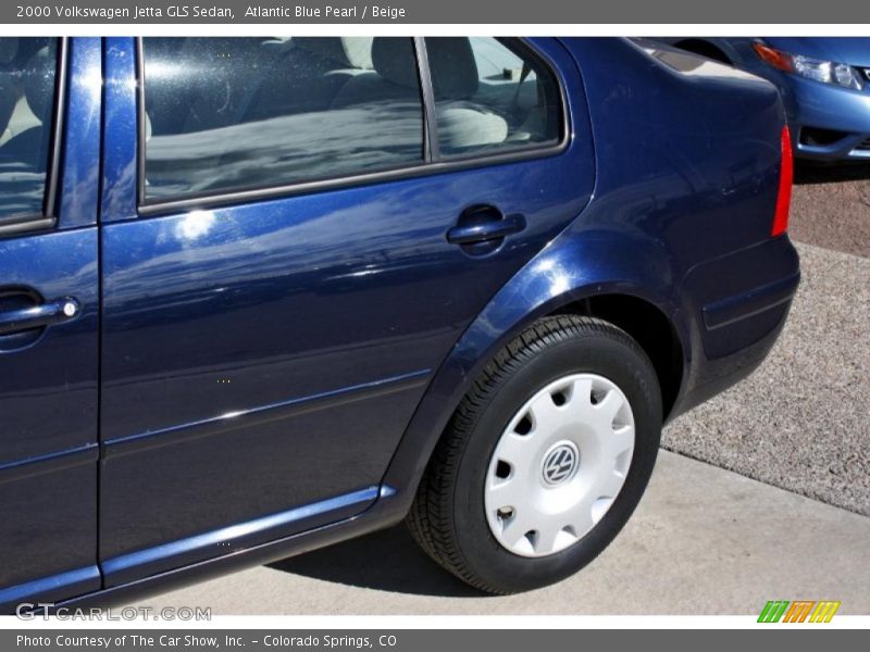 Atlantic Blue Pearl / Beige 2000 Volkswagen Jetta GLS Sedan