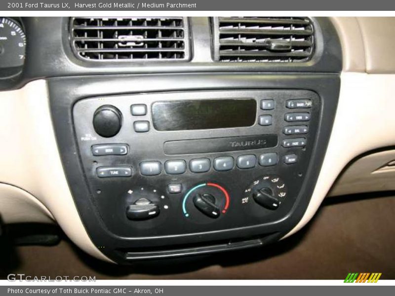 Harvest Gold Metallic / Medium Parchment 2001 Ford Taurus LX
