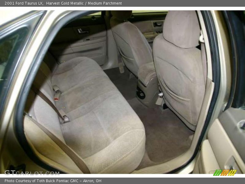 Harvest Gold Metallic / Medium Parchment 2001 Ford Taurus LX