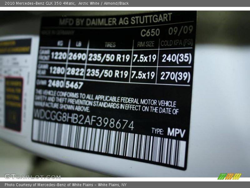 Arctic White / Almond/Black 2010 Mercedes-Benz GLK 350 4Matic