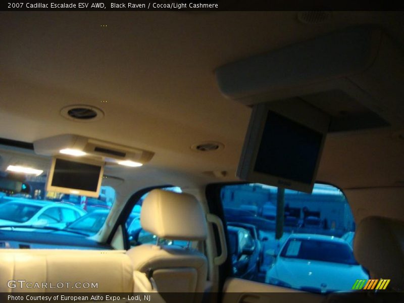 Black Raven / Cocoa/Light Cashmere 2007 Cadillac Escalade ESV AWD