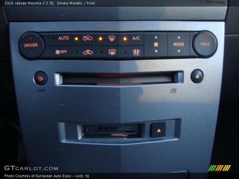 Smoke Metallic / Frost 2005 Nissan Maxima 3.5 SE