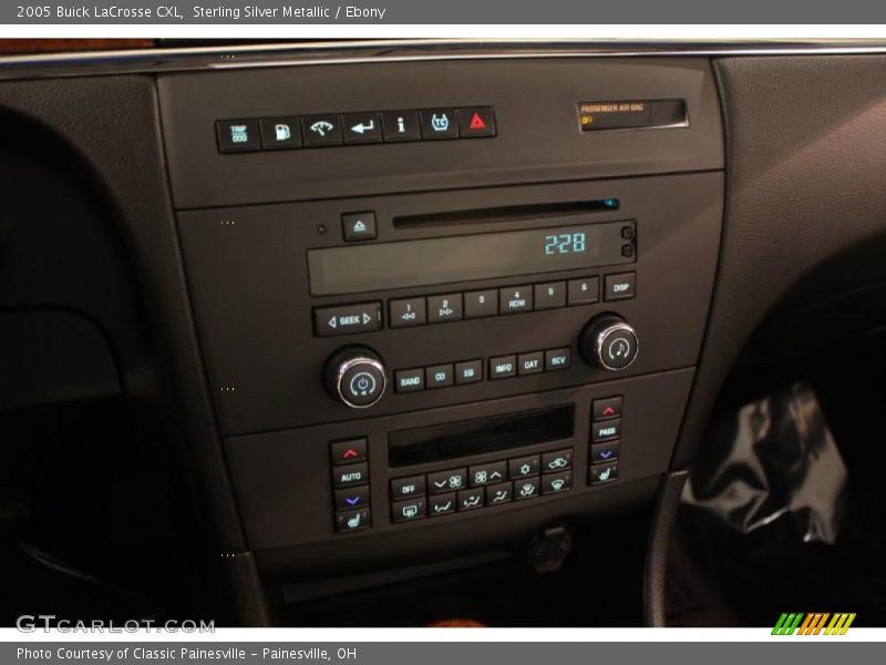 Sterling Silver Metallic / Ebony 2005 Buick LaCrosse CXL