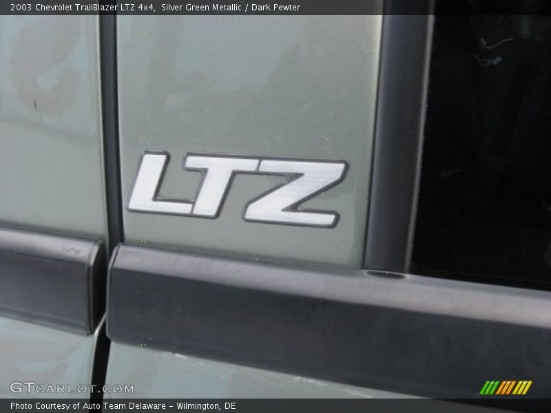 Silver Green Metallic / Dark Pewter 2003 Chevrolet TrailBlazer LTZ 4x4