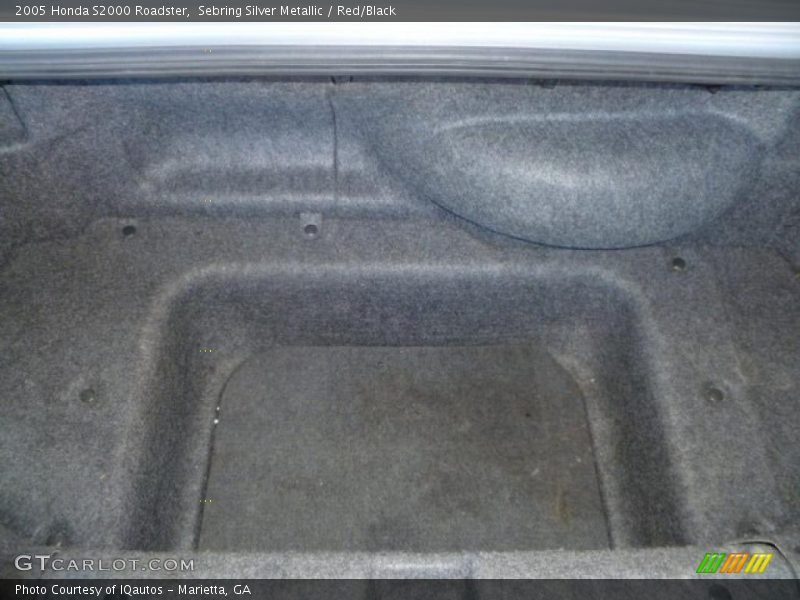 Sebring Silver Metallic / Red/Black 2005 Honda S2000 Roadster