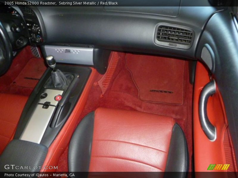 Sebring Silver Metallic / Red/Black 2005 Honda S2000 Roadster