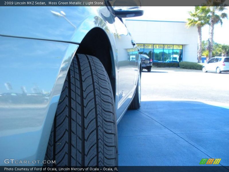 Moss Green Metallic / Light Stone 2009 Lincoln MKZ Sedan