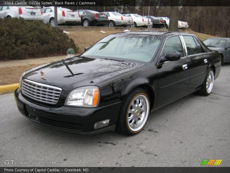 Black Raven / Cashmere 2004 Cadillac DeVille Sedan