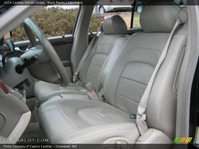 Black Raven / Cashmere 2004 Cadillac DeVille Sedan