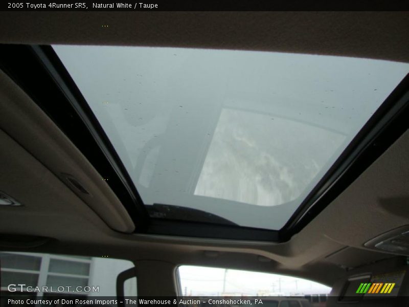 Natural White / Taupe 2005 Toyota 4Runner SR5