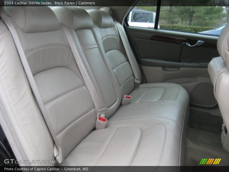 Black Raven / Cashmere 2004 Cadillac DeVille Sedan