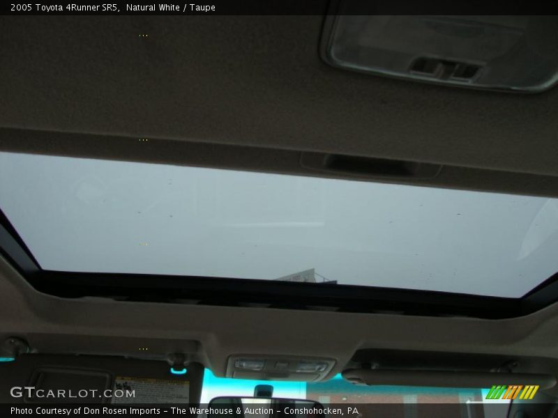 Natural White / Taupe 2005 Toyota 4Runner SR5