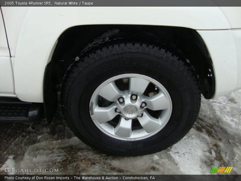 Natural White / Taupe 2005 Toyota 4Runner SR5
