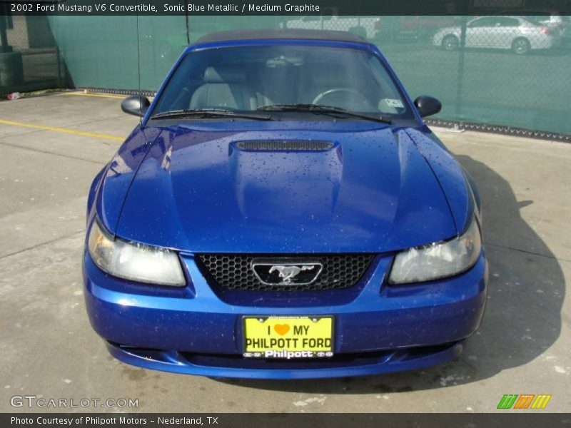 Sonic Blue Metallic / Medium Graphite 2002 Ford Mustang V6 Convertible
