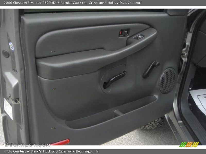 Graystone Metallic / Dark Charcoal 2006 Chevrolet Silverado 2500HD LS Regular Cab 4x4