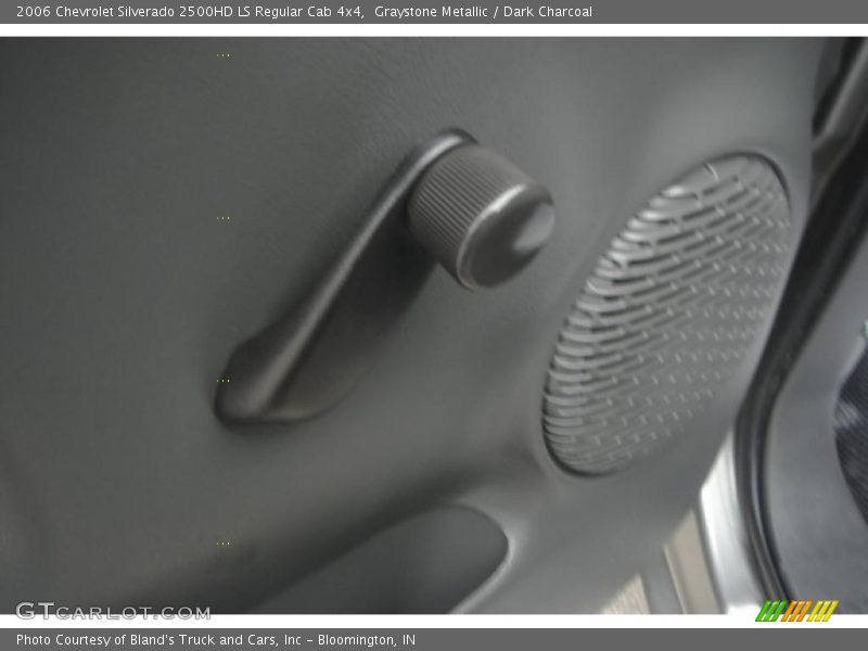 Graystone Metallic / Dark Charcoal 2006 Chevrolet Silverado 2500HD LS Regular Cab 4x4