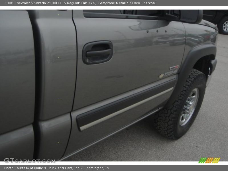 Graystone Metallic / Dark Charcoal 2006 Chevrolet Silverado 2500HD LS Regular Cab 4x4