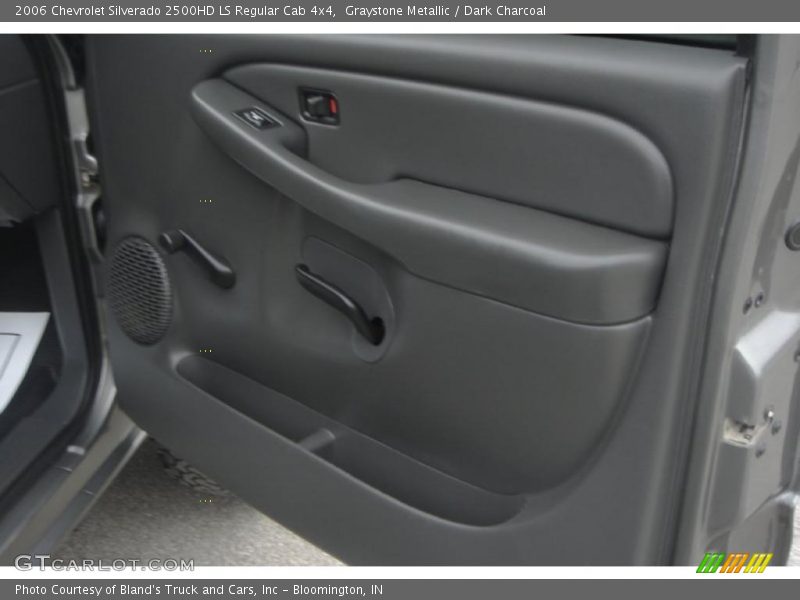 Graystone Metallic / Dark Charcoal 2006 Chevrolet Silverado 2500HD LS Regular Cab 4x4