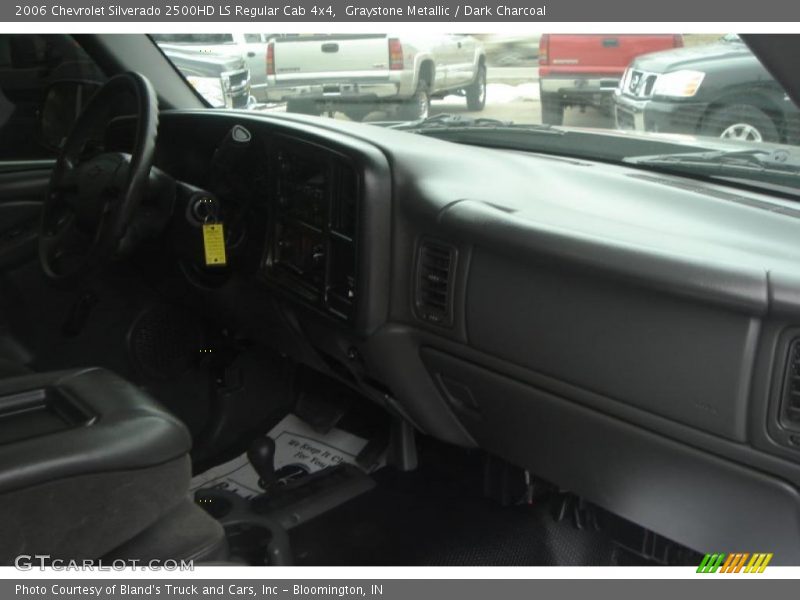 Graystone Metallic / Dark Charcoal 2006 Chevrolet Silverado 2500HD LS Regular Cab 4x4