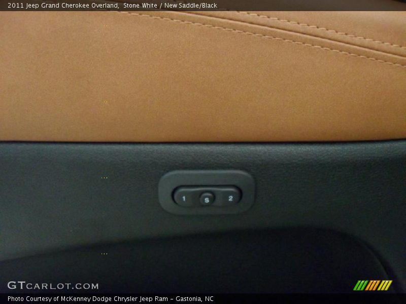 Stone White / New Saddle/Black 2011 Jeep Grand Cherokee Overland