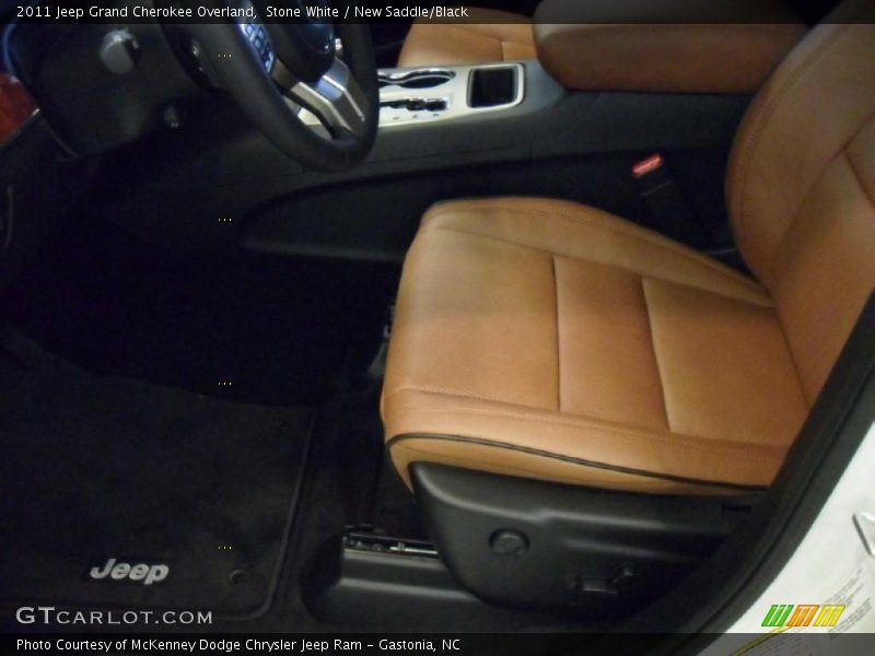 Stone White / New Saddle/Black 2011 Jeep Grand Cherokee Overland