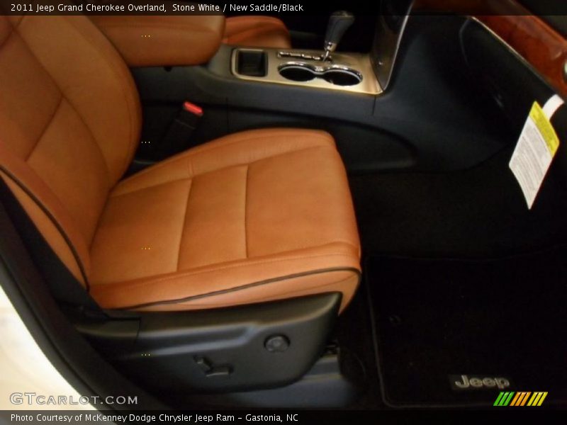 Stone White / New Saddle/Black 2011 Jeep Grand Cherokee Overland