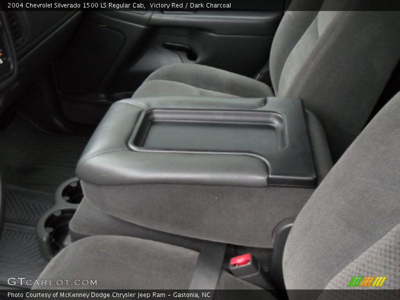 Victory Red / Dark Charcoal 2004 Chevrolet Silverado 1500 LS Regular Cab