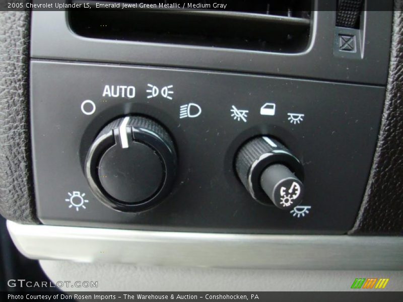 Emerald Jewel Green Metallic / Medium Gray 2005 Chevrolet Uplander LS