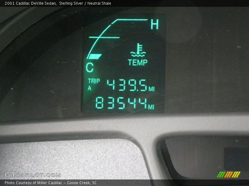 Sterling Silver / Neutral Shale 2001 Cadillac DeVille Sedan