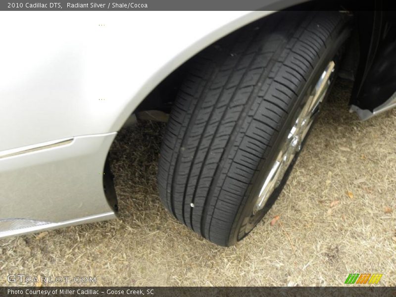 Radiant Silver / Shale/Cocoa 2010 Cadillac DTS