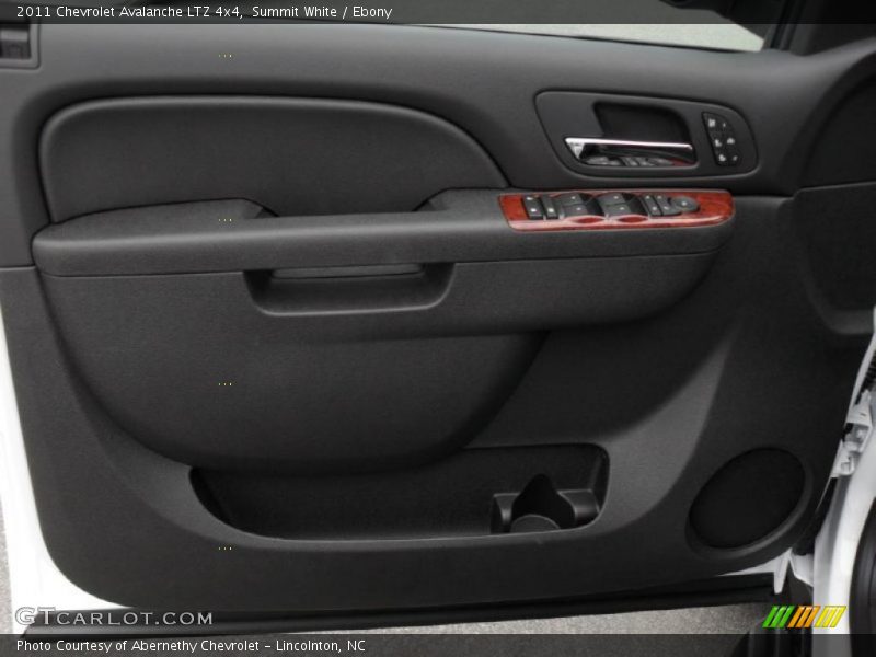 Summit White / Ebony 2011 Chevrolet Avalanche LTZ 4x4