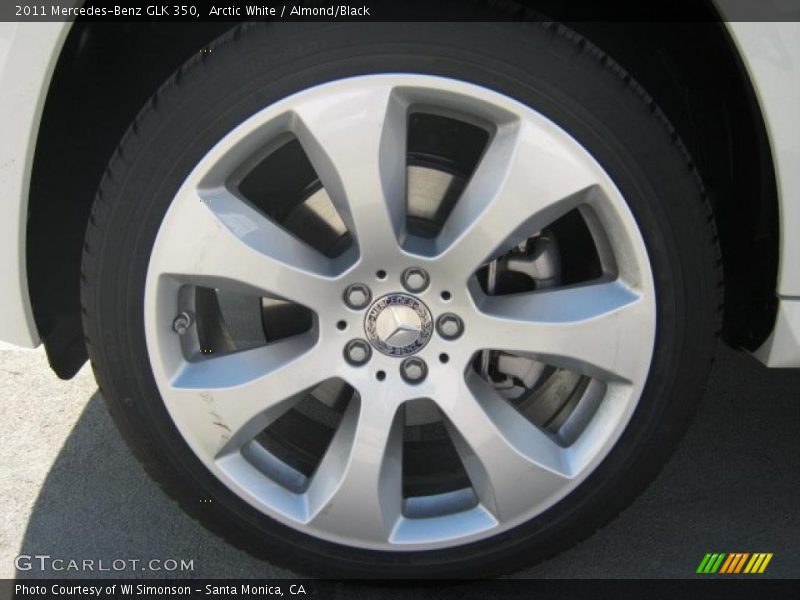 Arctic White / Almond/Black 2011 Mercedes-Benz GLK 350