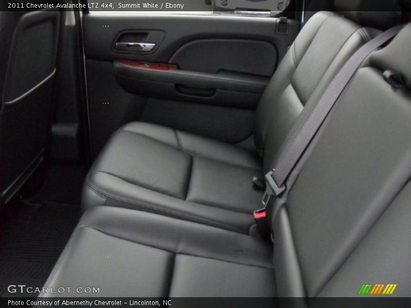 Summit White / Ebony 2011 Chevrolet Avalanche LTZ 4x4