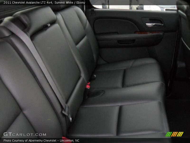 Summit White / Ebony 2011 Chevrolet Avalanche LTZ 4x4